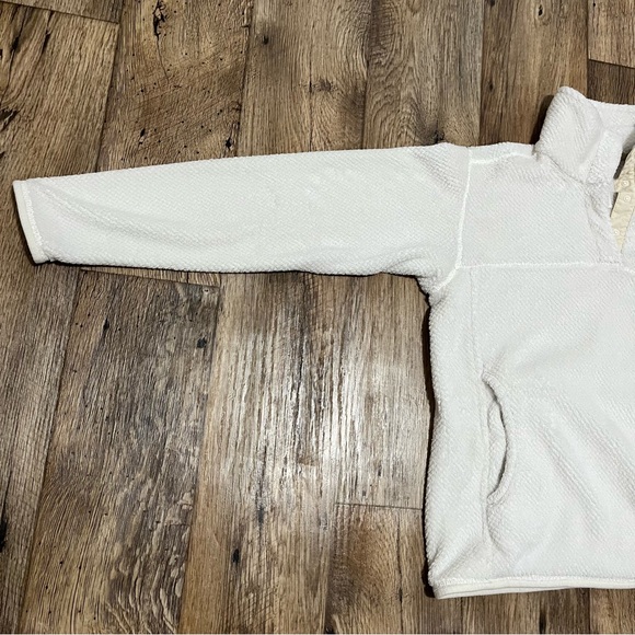 Patagonia Woman’s T Snap Button Fleece Size Medium White Polartec Preowned - Picture 4 of 11